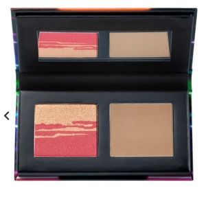 Kevyn Aucoin Lights Up Contour and Blush Mini Ornament